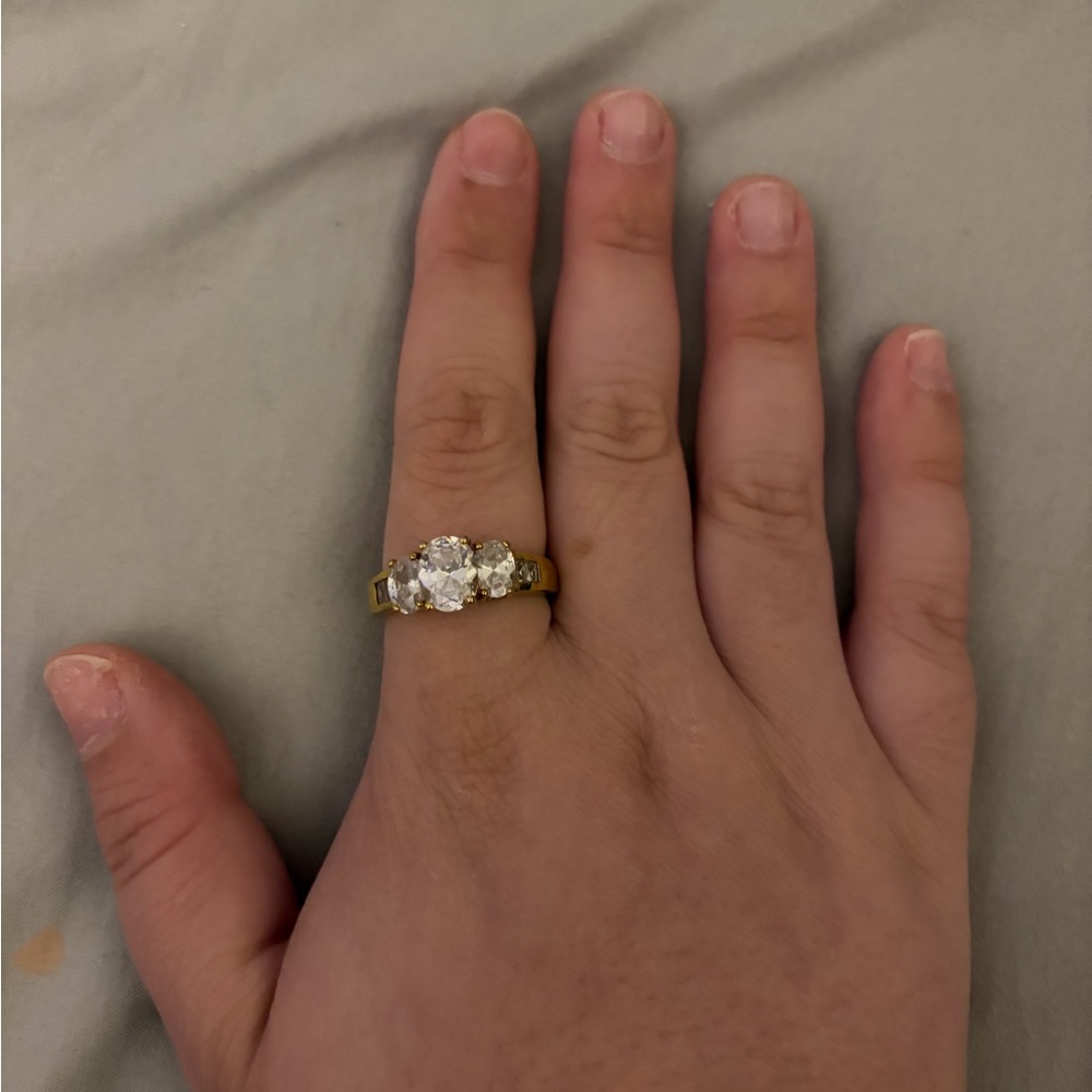Vintage 3 CZ Band Ring